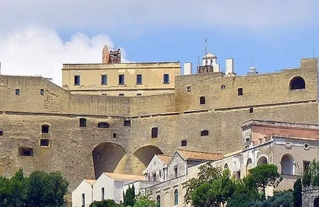 Naples Ticket Nápoles: Castel Sant' Elmo com cartão postal Pemcards