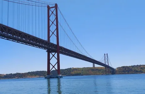 Lisbon Ticket Yellow Boat Lisboa: passeio de barco hop-on hop-off
