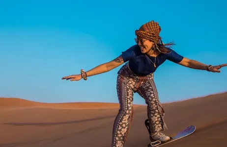 Dubai Ticket Safari no deserto com passeio de camelo, sandboard, jantar com churrasco e passeio de quadriciclo opcional