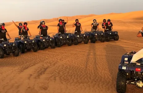 Dubai Ticket Safari matinal no deserto: sandboard, passeio de camelo e quadriciclo