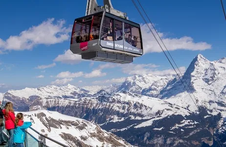 Stechelberg Ticket Teleférico de ida e volta para Schilthorn
