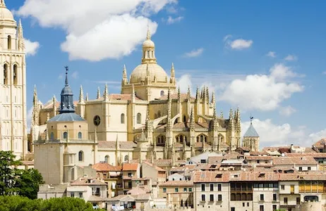Madrid Ticket Excursão de um dia a Ávila e Segóvia