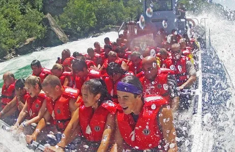 Niagara Falls (EE. UU.) Ticket Lewiston, Nova York: Passeio de barco a jato em Whirlpool
