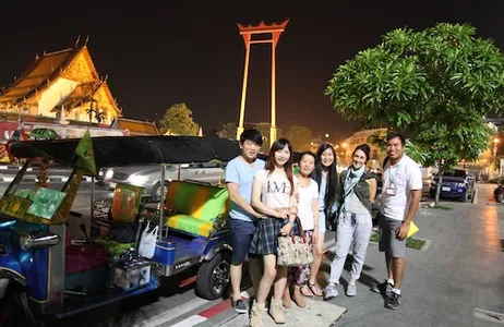 Bangkok Ticket Aventura de tuk tuk por Bangkok à noite