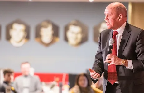 Liverpool Ticket Visita ao estádio do Liverpool FC e perguntas e respostas sobre lendas