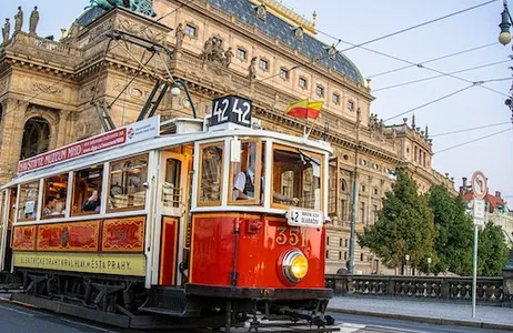 Prague Ticket Praga: bilhete de bonde histórico hop-on hop-off para a linha 42