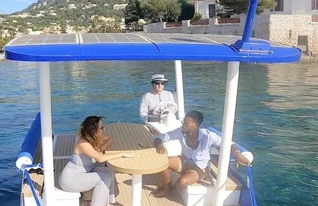 Niza Ticket Nice: Cruzeiro romântico de 2 horas em um barco elétrico solar