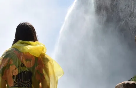 Niagara Falls (CA) Ticket Cataratas do Niágara: passeio de barco + jornada atrás das cataratas