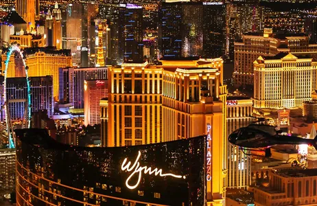Las Vegas Tour Sobrevoo de Helicóptero pela Strip em horário Noturno - Sem Transfer