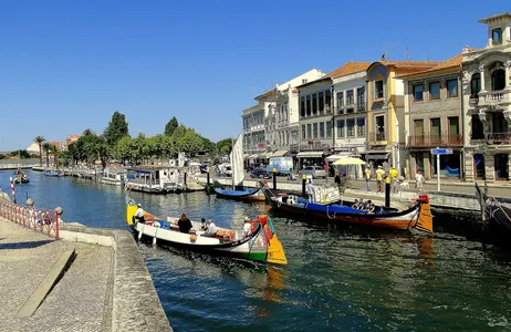 Porto Tour Tour de medio día a Aveiro y Costa Nova desde Oporto