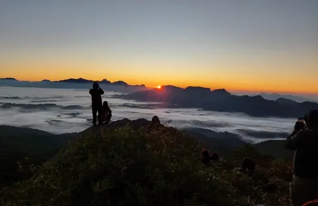 Brasil Tour Amanecer en Morro Samambaia
