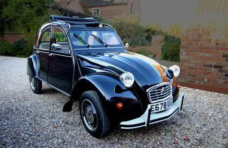 Paris Tour Recorrido en coche clásico con el icónico Citroën 2CV
