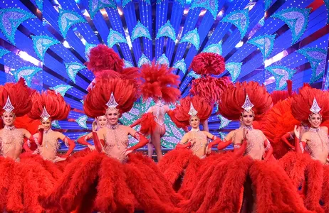 Paris Tour Espectáculo de cabaret en el Moulin Rouge con champán 