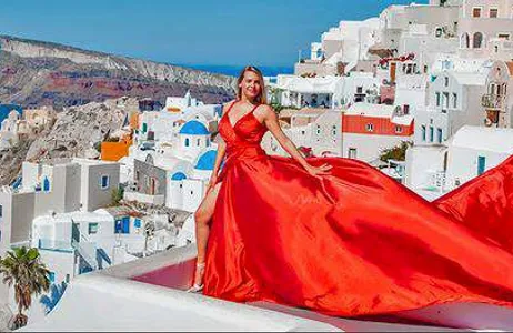 Thera Tour Sesión de fotos con vestido volador en Santorini