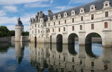 Paris Tour Guía para conductores brasileños → Valle del Loira - Hasta 3 castillos