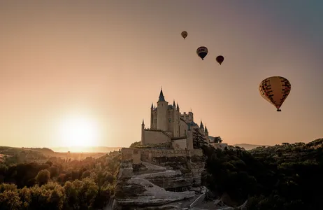 Madri Tour Paseo privado en globo aerostático en Segovia