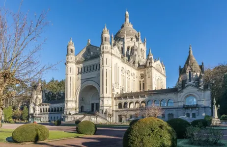 Paris Tour Passeio de bate e volta em Lisieux