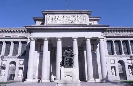 Madri Tour Private Combo: Transfer IN + OUT + Private Tour Reina Sofia and Prado Museum