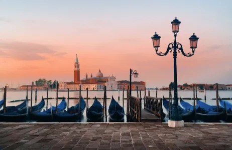 Venice Tour Gondola Serenade on the Grand Canal and Romantic Canals