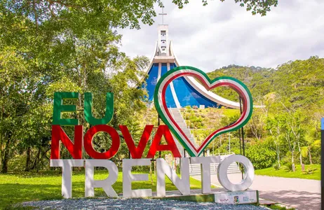 Balneário Camboriú Tour Tour Nova Trento y Brusque saliendo desde Balneário Camboriú 