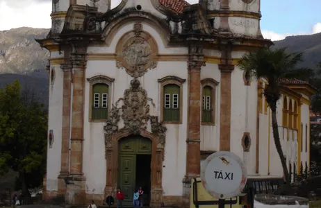Ouro Preto Tour Ouro Preto, la ciudad de Aleijadinho, presentada por un verdadero oriundo de Ouro Preto. Disfrutar. 