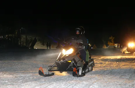 Ushuaia Tour Experiência de Neve e Fogo – com Moto de Neve e Trenó 