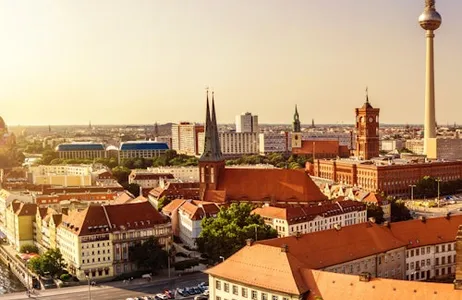 Berlin Ticket Torre de Televisión de Berlín: Entrada Premium Deluxe + VR Odyssey + Bebida