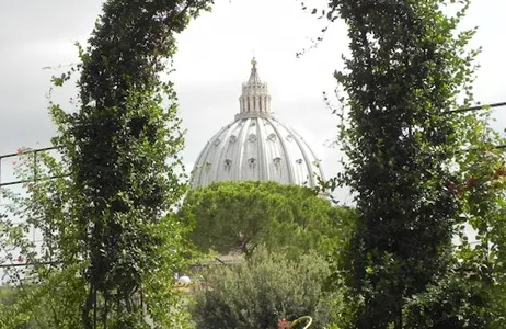 Roma Ticket Museus do Vaticano: Ingresso Fast Track + Passeio pelos Jardins do Vaticano de Micro-ônibus
