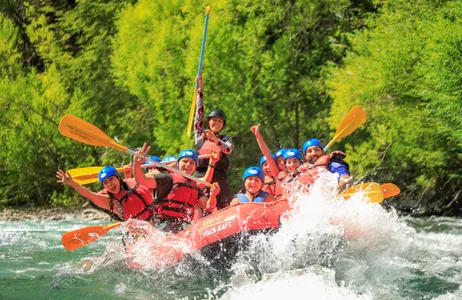 San Carlos de Bariloche Tour Desafía los rápidos del Río Manso: aventura de rafting en Bariloche