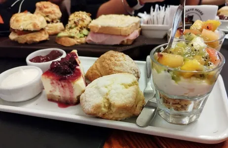 Buenos Aires Tour Brunch en El Gato Negro, un bar destacado de la ciudad