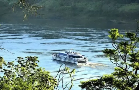 Puerto Iguazú Tour Sunset Cruise from Iguaçu: Discover the Magic of the Three Borders