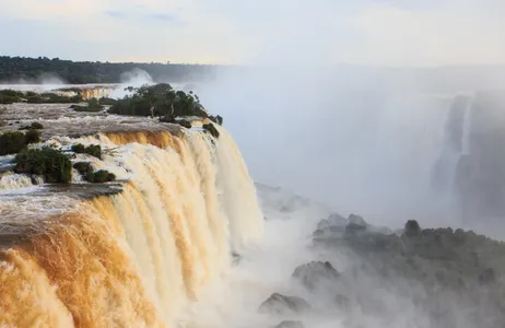 Puerto Iguazú Tour Explore Iguazu Falls in Brazil from hotels in Foz de Iguaçu, Brazil