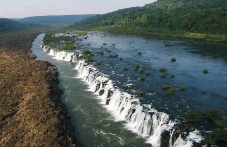 Puerto Iguazú Tour Amazing Moconá Falls from hotels in Foz de Iguaçu, Brazil