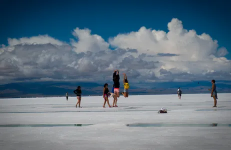 Salta Tour Travesia nas Nuvens por as Grandes Salinas e Purmamarca em veículo todo-o-terreno