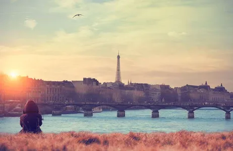 Paris Ticket Combo: City Tour, Cruzeiro pelo Rio Sena e Acesso Reservado ao 2 andar da Torre Eiffel