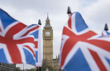 London Tour Spirit of London: Changing of the Guard, London Tower, St. Paul&#39;s Cathedral, and More
