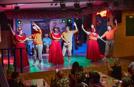 Panama City Tour Panamanian dinner and folklore show