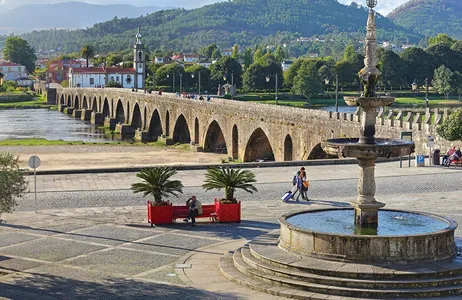 Porto Tour Passeio pelo Minho: cidades históricas, doçaria conventual, vinhos e gastronomia em Ponte de Lima