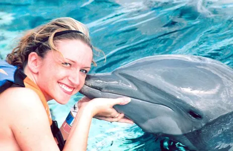 Cancún Tour Dolphin Royal Swim Vip in Isla Mujeres
