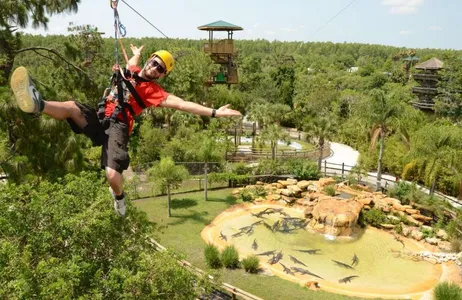Orlando Tour Gatorland Entrance