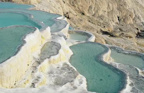 Istambul Ticket Pamukkale (Hierapolis) Hot Springs by Bus for 2-3 People