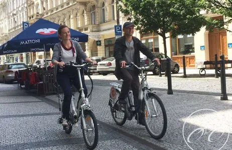 Prague Tour Tour de Praga em Bicicletas Elétricas