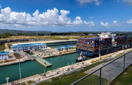 Panamá Tour Complete Transit through the Panama Canal