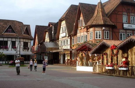 Balneário Camboriú Tour Passeio Turístico por Blumenau