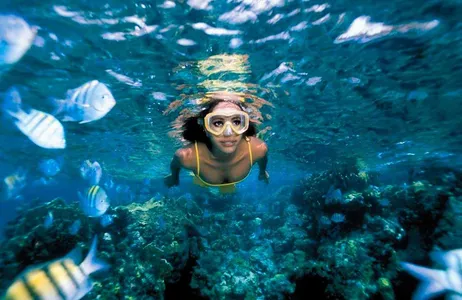 Cancún Tour Garrafon Park in Isla Mujeres