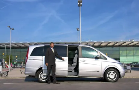 Armação dos Búzios Tour Transfer Compartilhado do/ao Aeroporto Intl. do Rio do/ao hotel em Búzios - Noite