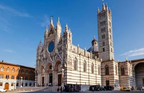 Florence Tour Siena, San Gimignano, Monteriggioni, Chianti: tour guiado con almuerzo y cata de vinos