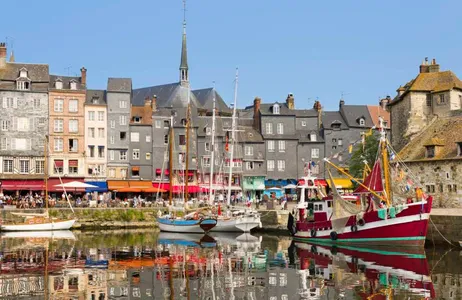 Paris Ticket 3-Day Tour: Normandy, Mont Saint Michel and the Loire Castles from Paris