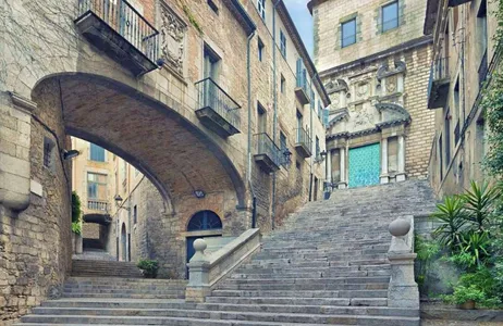 Barcelona Tour Visita Girona - Tour de día completo de Juego de Tronos