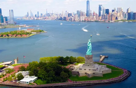 New York Tour Recorrido por la Estatua de la Libertad y la Isla Ellis